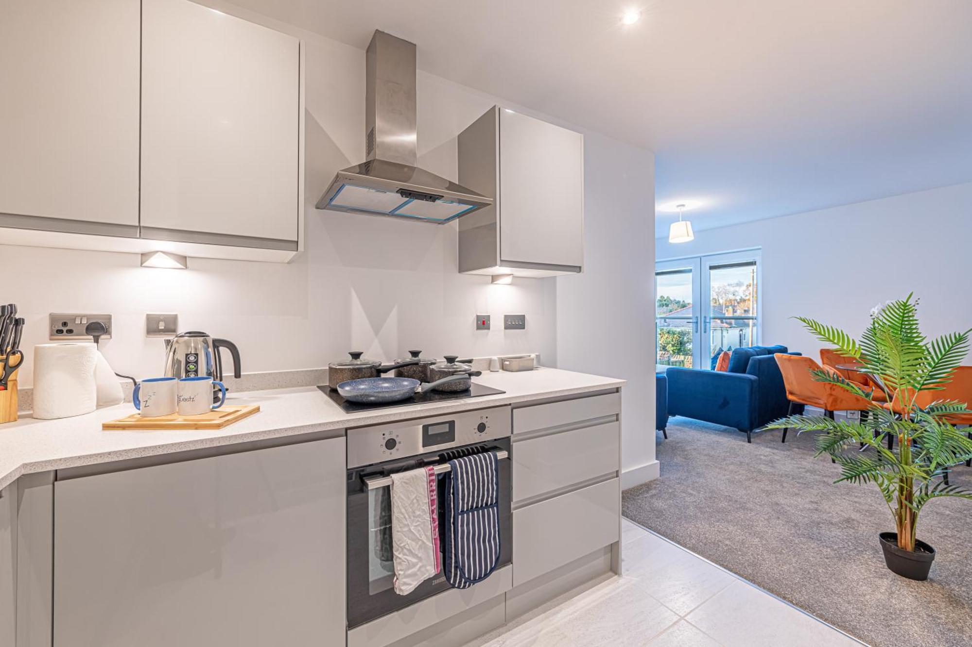 Gospel Heights Luxury Apartments With Parking Heswall Eksteriør billede