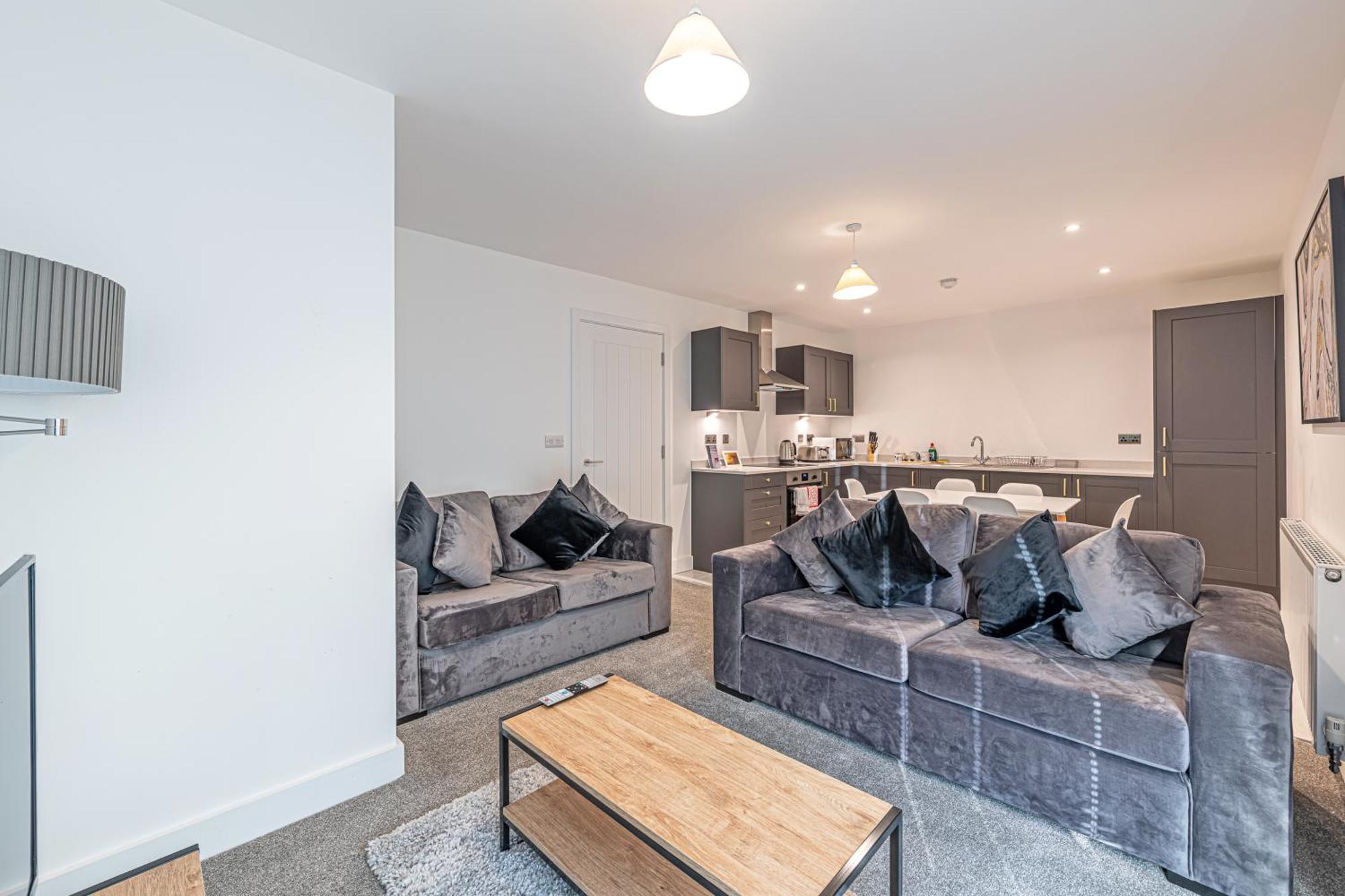 Gospel Heights Luxury Apartments With Parking Heswall Eksteriør billede