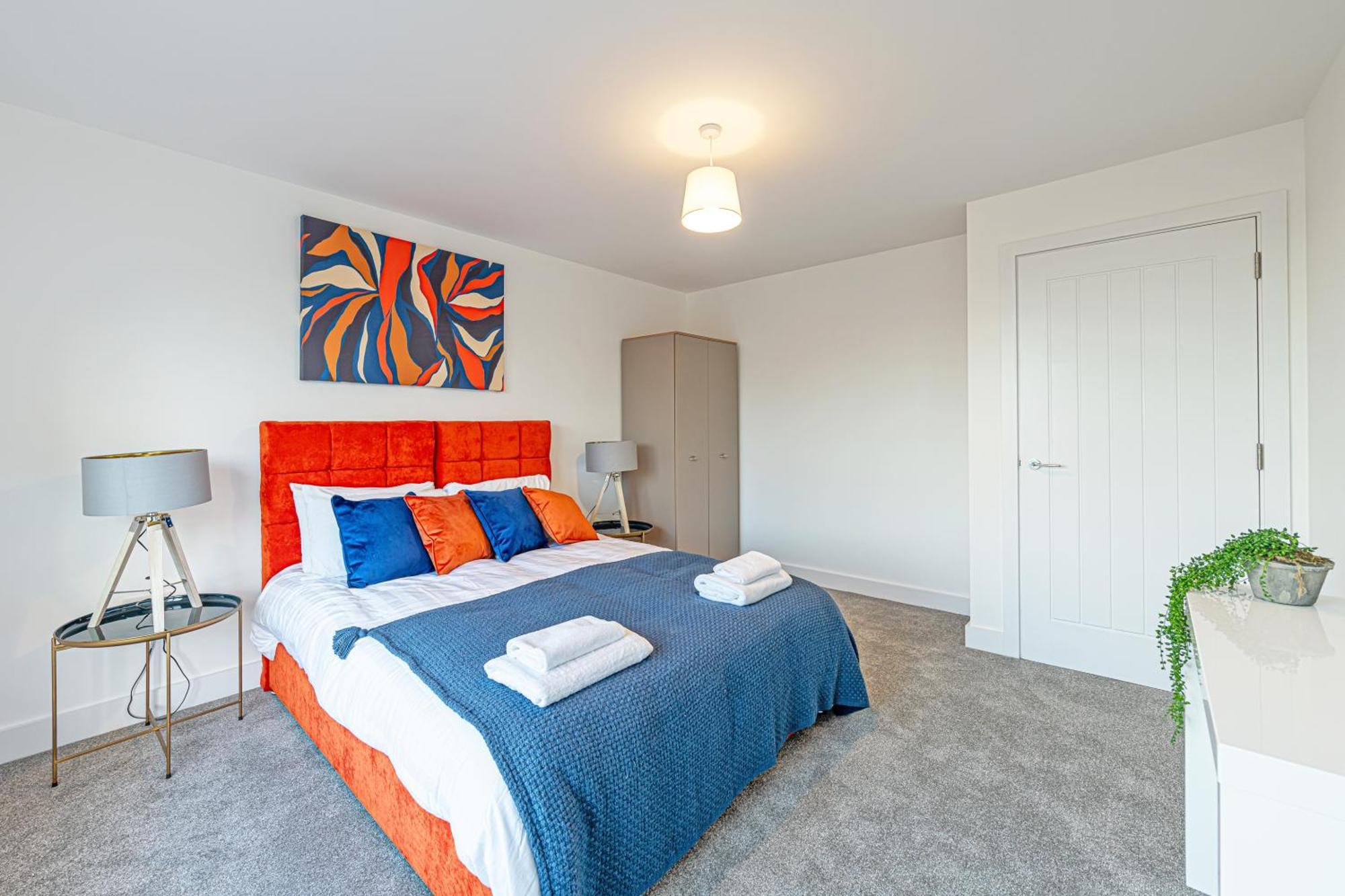 Gospel Heights Luxury Apartments With Parking Heswall Eksteriør billede
