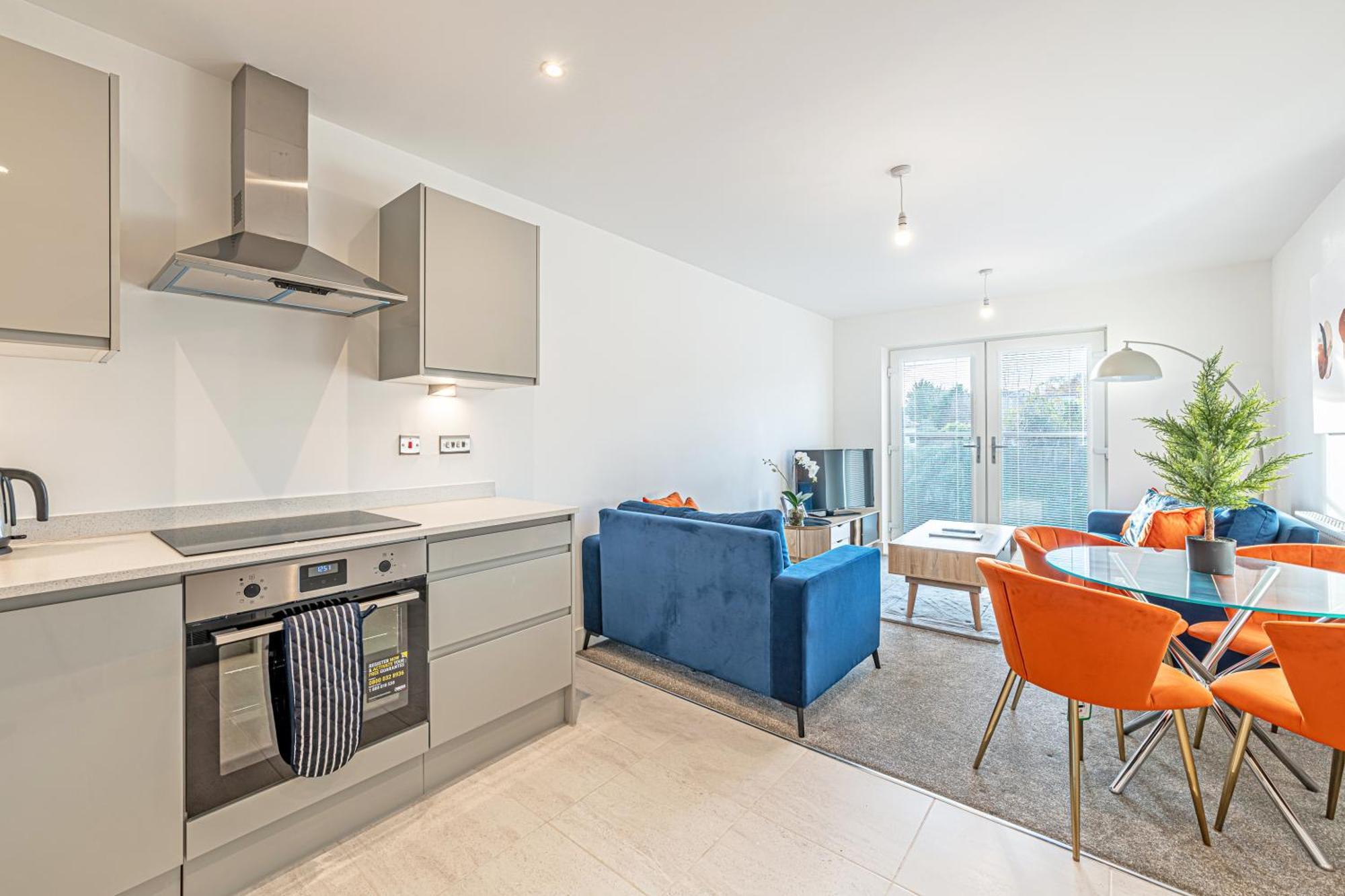 Gospel Heights Luxury Apartments With Parking Heswall Eksteriør billede
