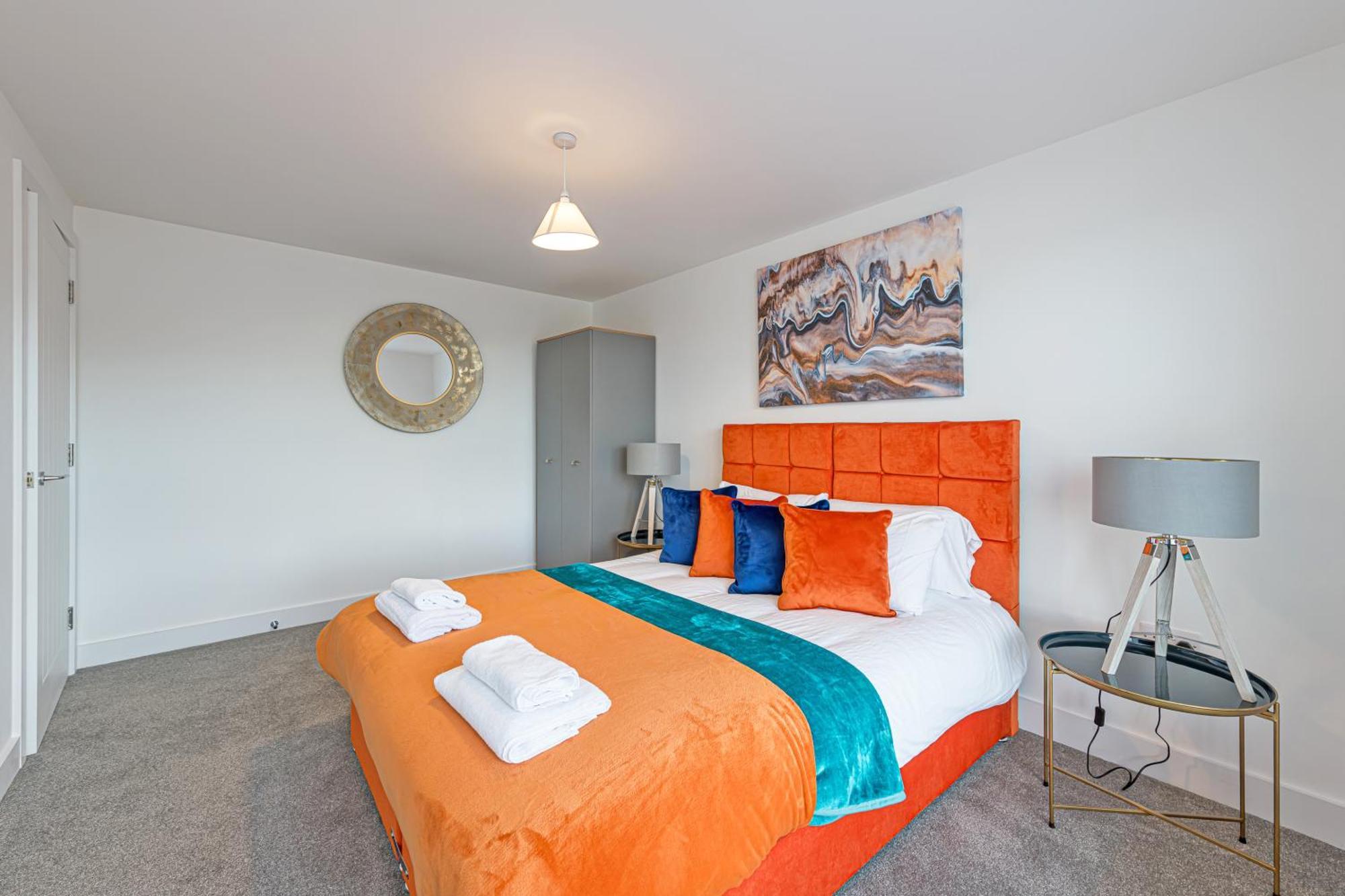 Gospel Heights Luxury Apartments With Parking Heswall Eksteriør billede
