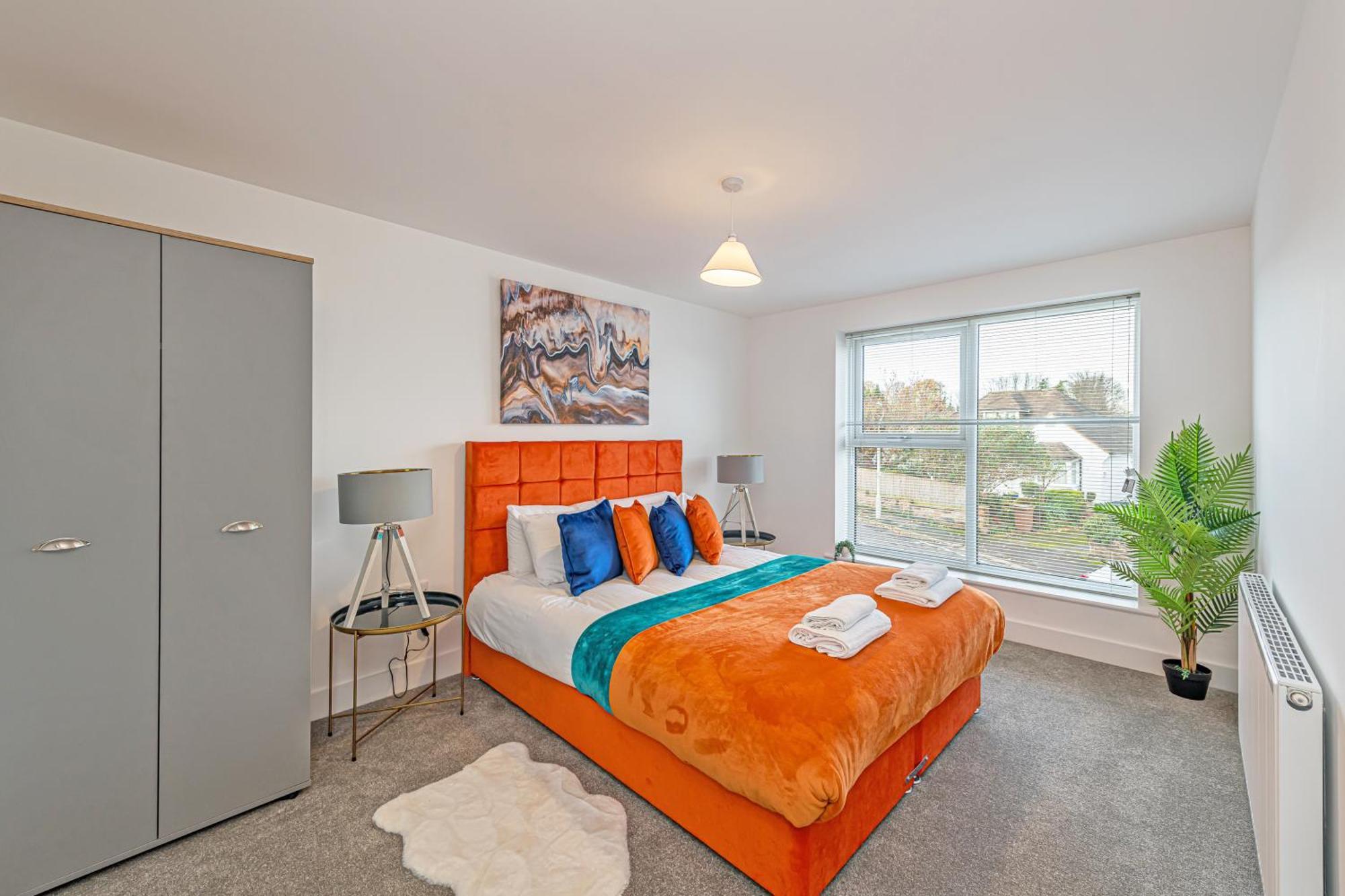 Gospel Heights Luxury Apartments With Parking Heswall Eksteriør billede