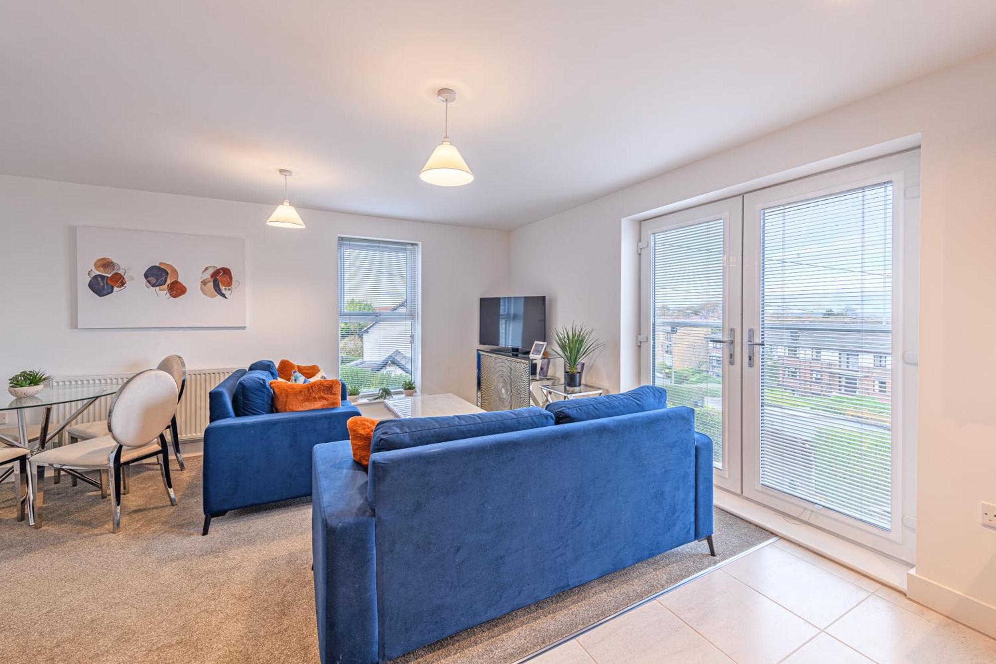 Gospel Heights Luxury Apartments With Parking Heswall Eksteriør billede